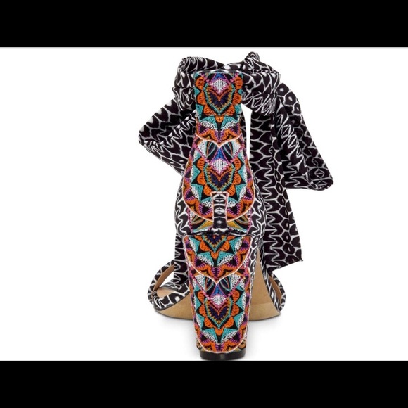 Trina Turk Shoes - Trina Turk for INC Kanata wrap up sandals 8 1/2